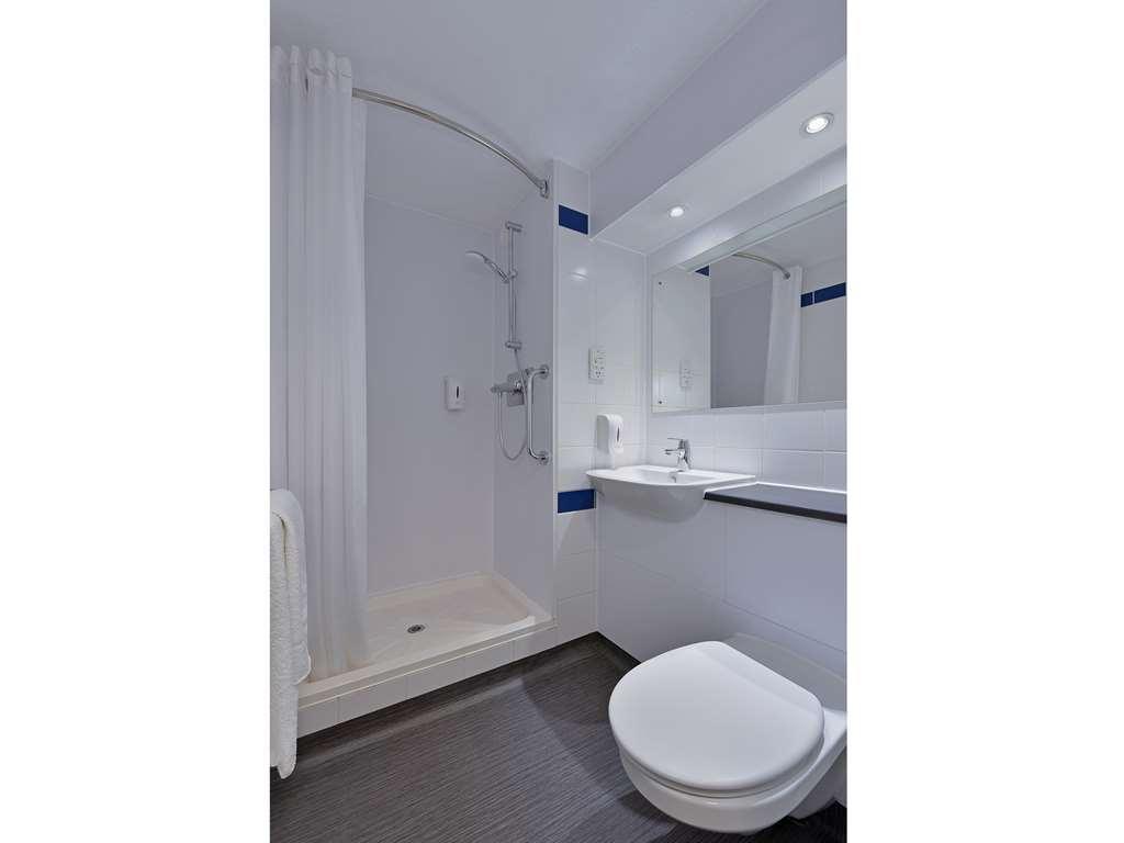Travelodge Birmingham Dudley 객실 사진