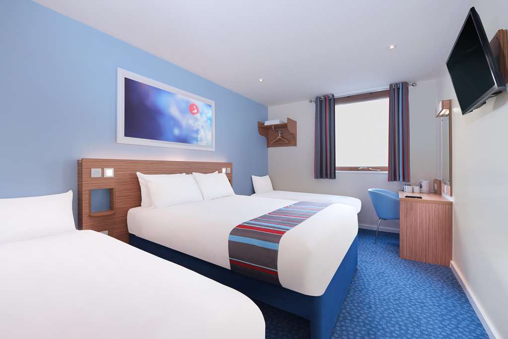 Travelodge Birmingham Dudley 객실 사진